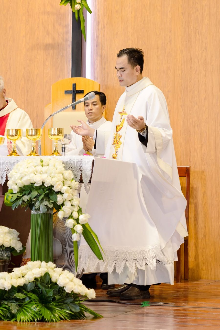 Thánh Lễ Đức Maria Hồn Xác Lên Trời