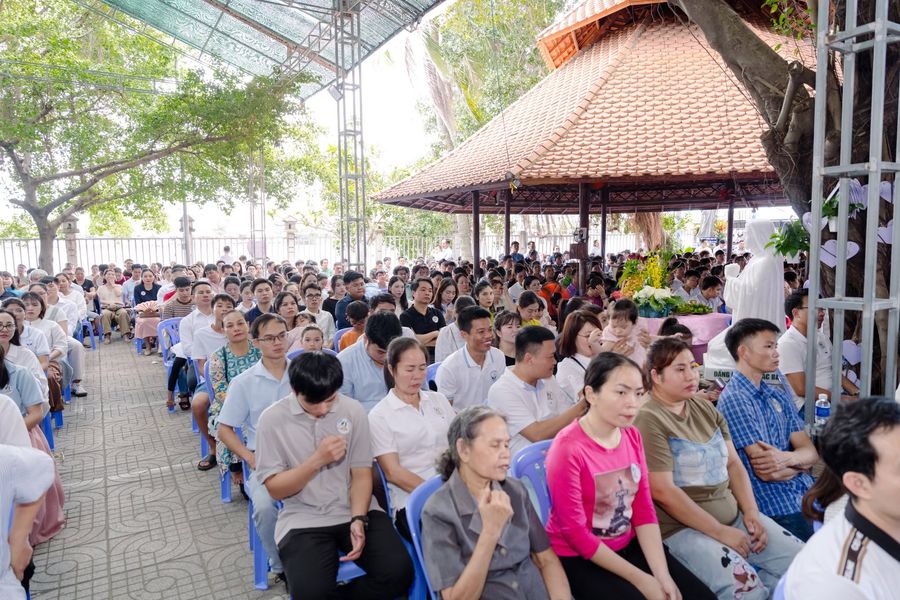 Thánh Lễ Đức Maria Hồn Xác Lên Trời