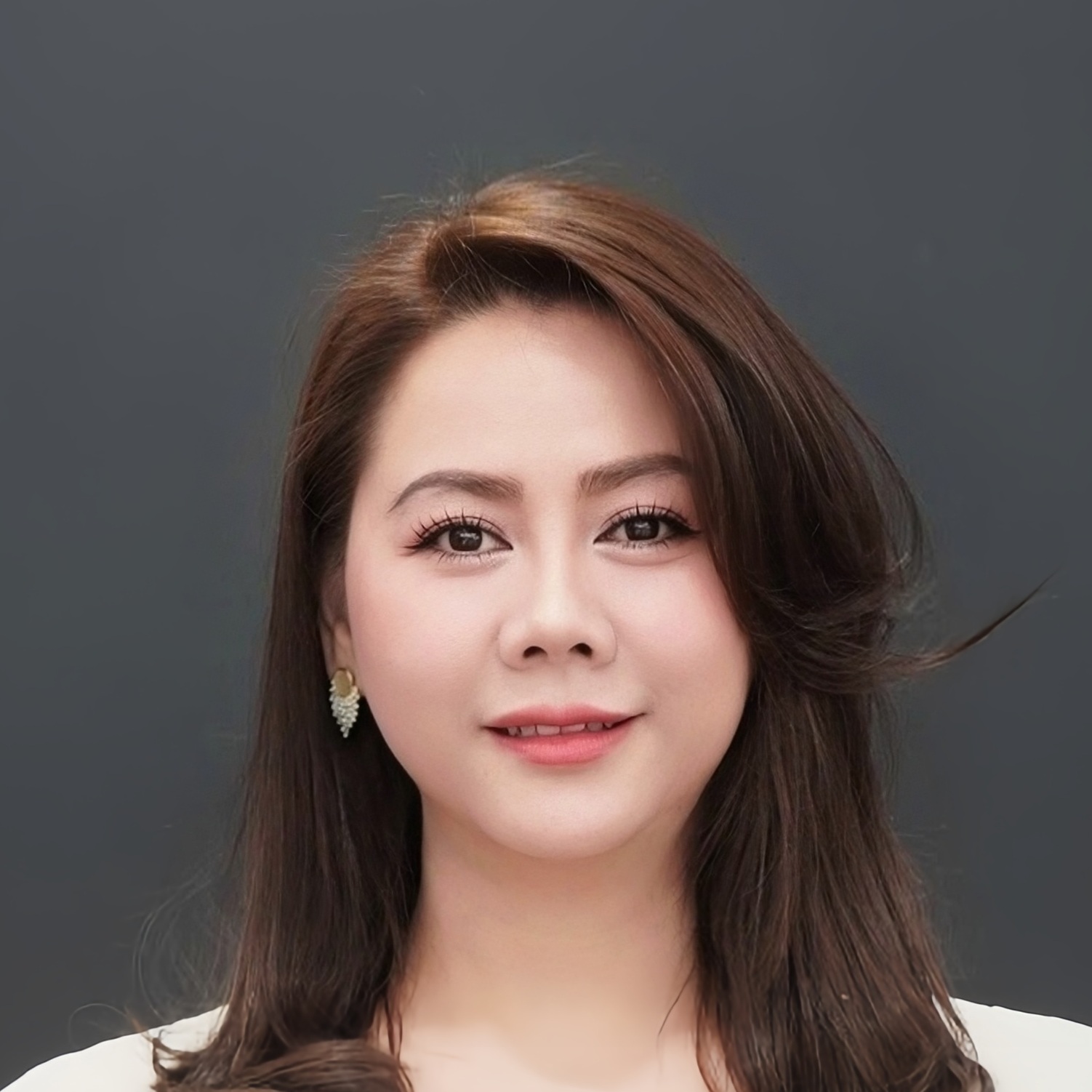 MC Song Khánh